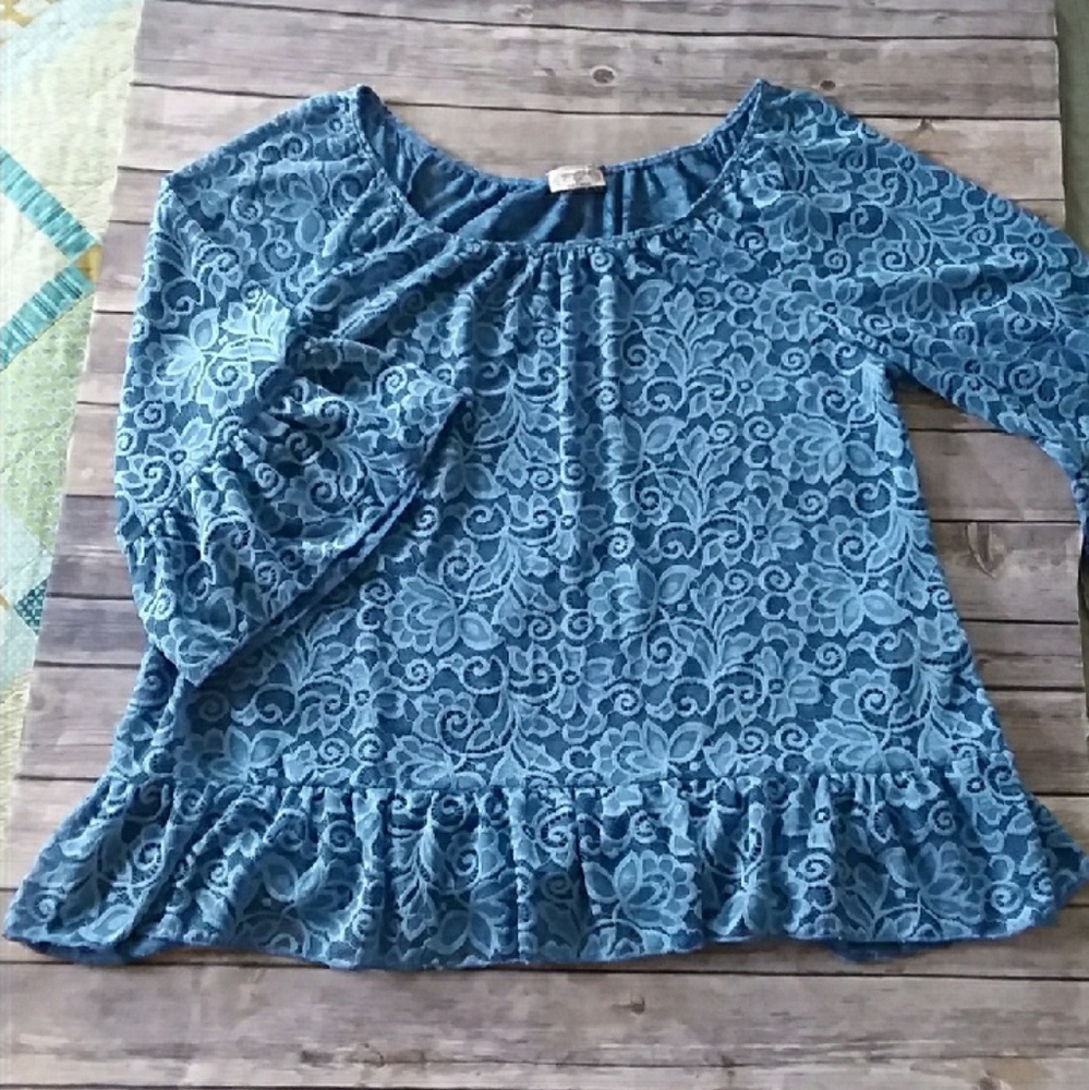 Gemstone Plus Lace Top Size 2X